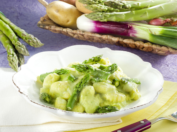 Gnocchi con asparagi