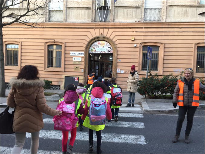 Oro della Terra sostiene il PEDIBUS di Macerata